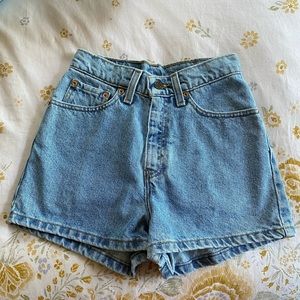 Levi’s shorts